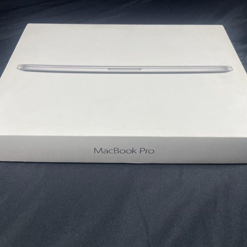 Apple 13.3 Macbook Pro 128GB Silver. Cosmetic Flaw, Works Great! (See Details)